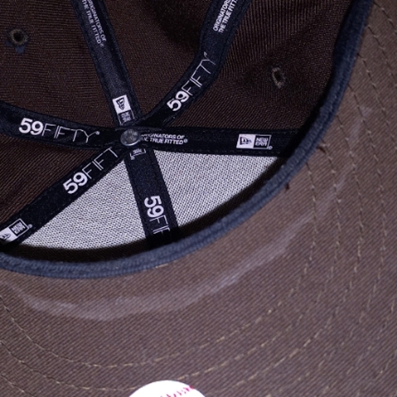 ⚡⚾ NY Yankees Classic Brown with Black logo New Era 59Fifty Cap, 7 3/8" ⚾⚡ - Picture 4 of 4